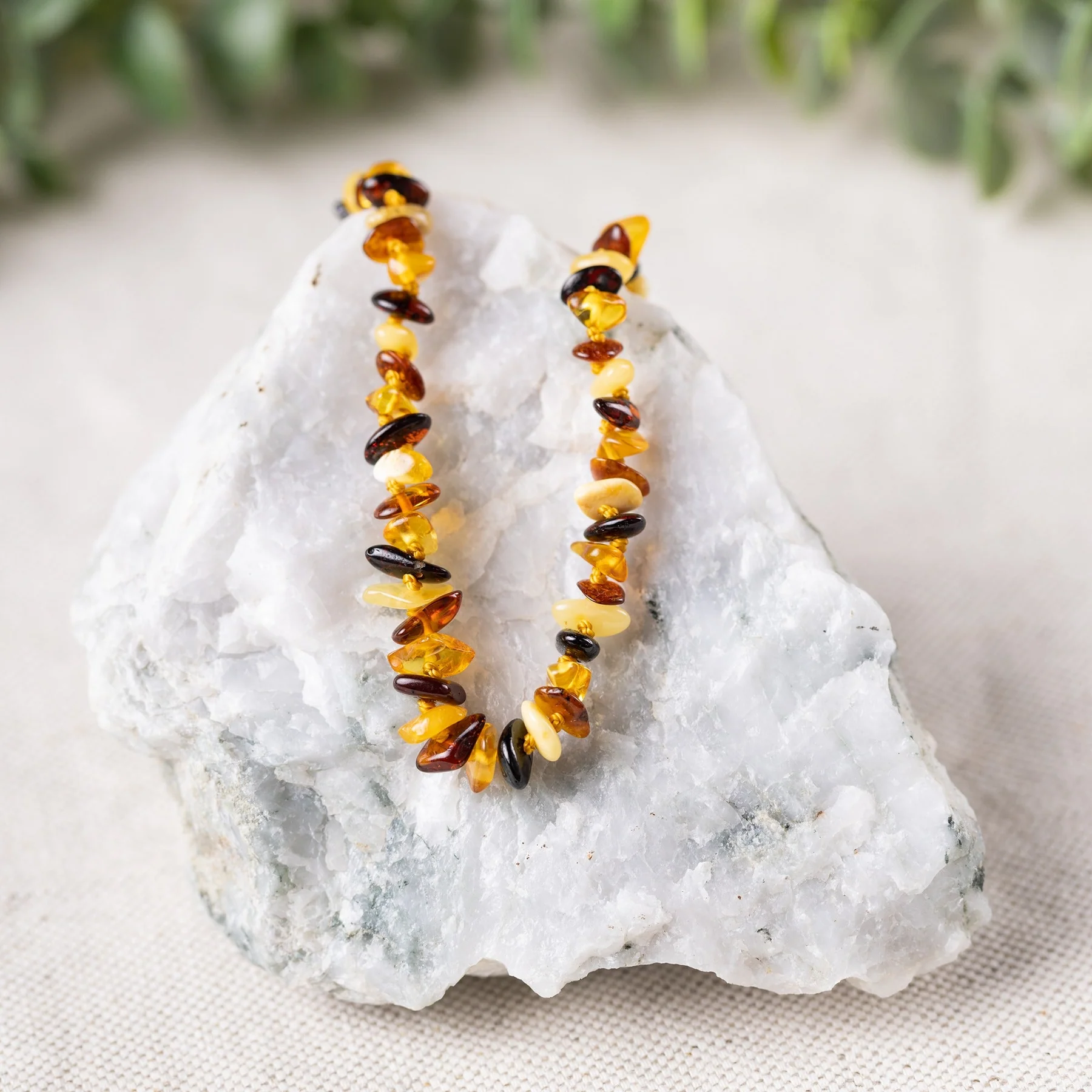 R.B. Amber R.B. Amber Teething Necklace - Multi Chip Baltic Amber