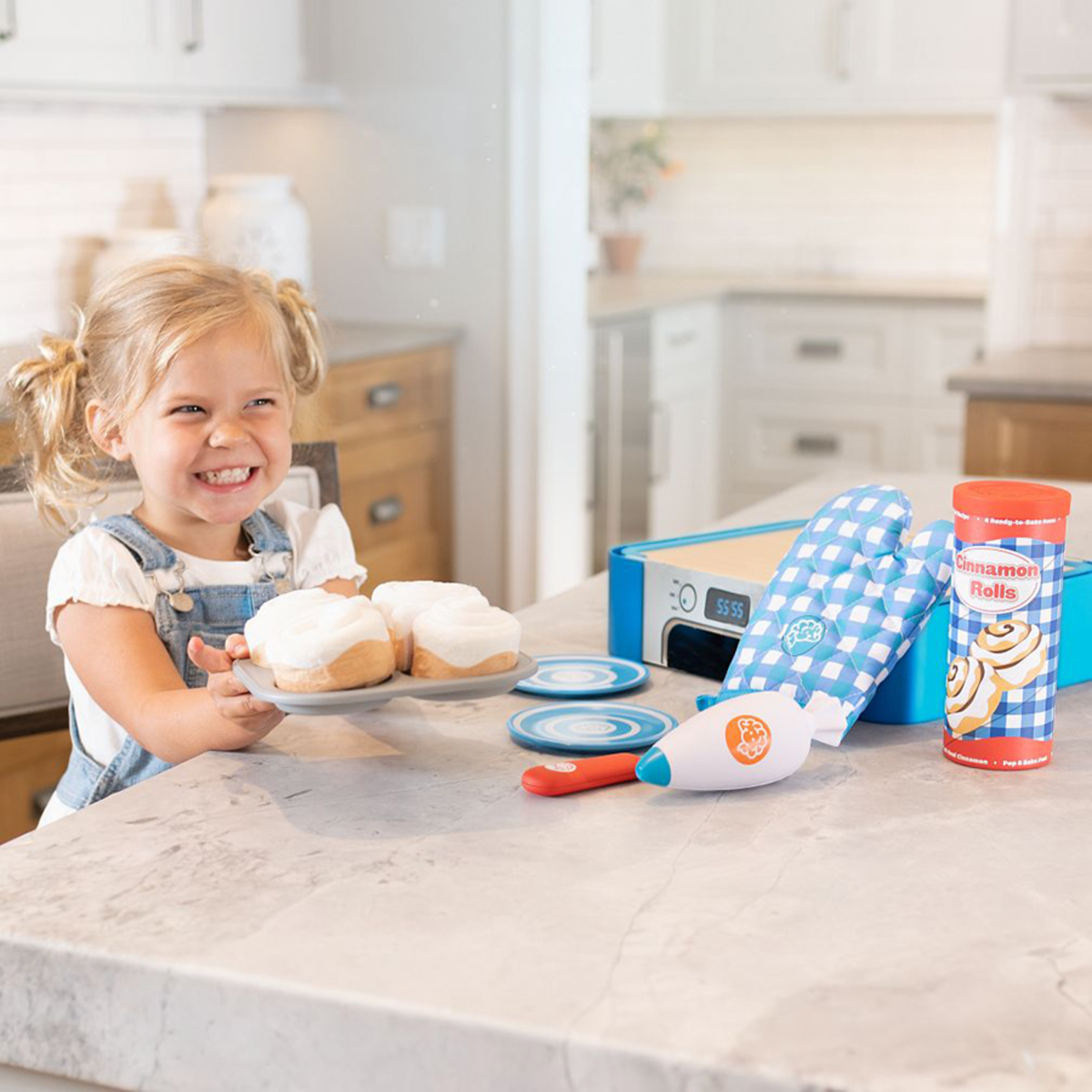 Fat Brain Toys Pretendables - Cinnamon Roll Set