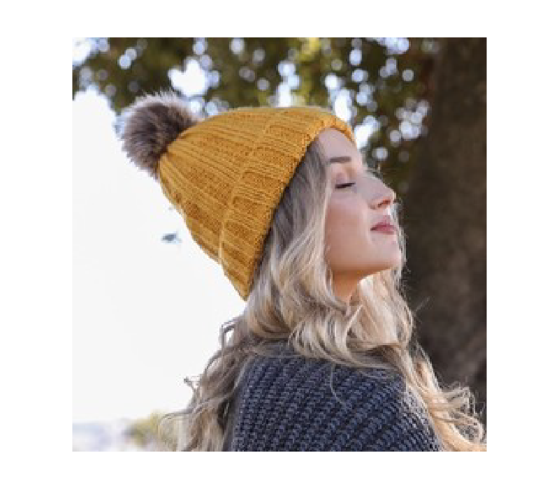 Leto Accessories Ribbed Faux Fur Pom Beanie
