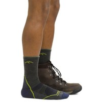 Darn Tough Light Hiker Micro Crew Lightweight with Cushion Socks