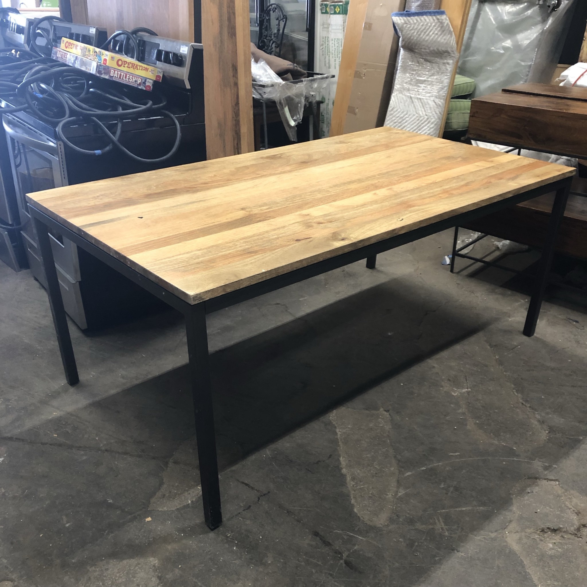 Designer Mangowood Top Office Table