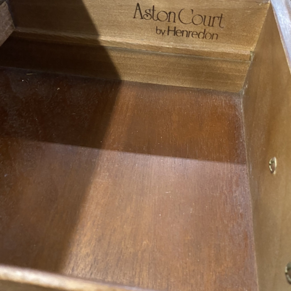 Henredon Aston Court Burl Wood 9 Drawer Dresser