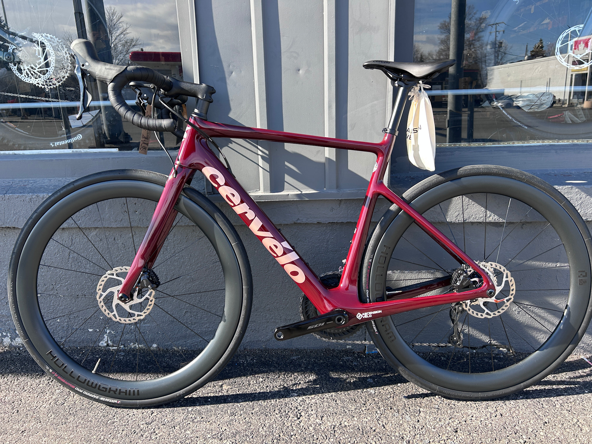 Cervélo Caledonia 105, Usagée, roues carbones, 54cm, Carmine