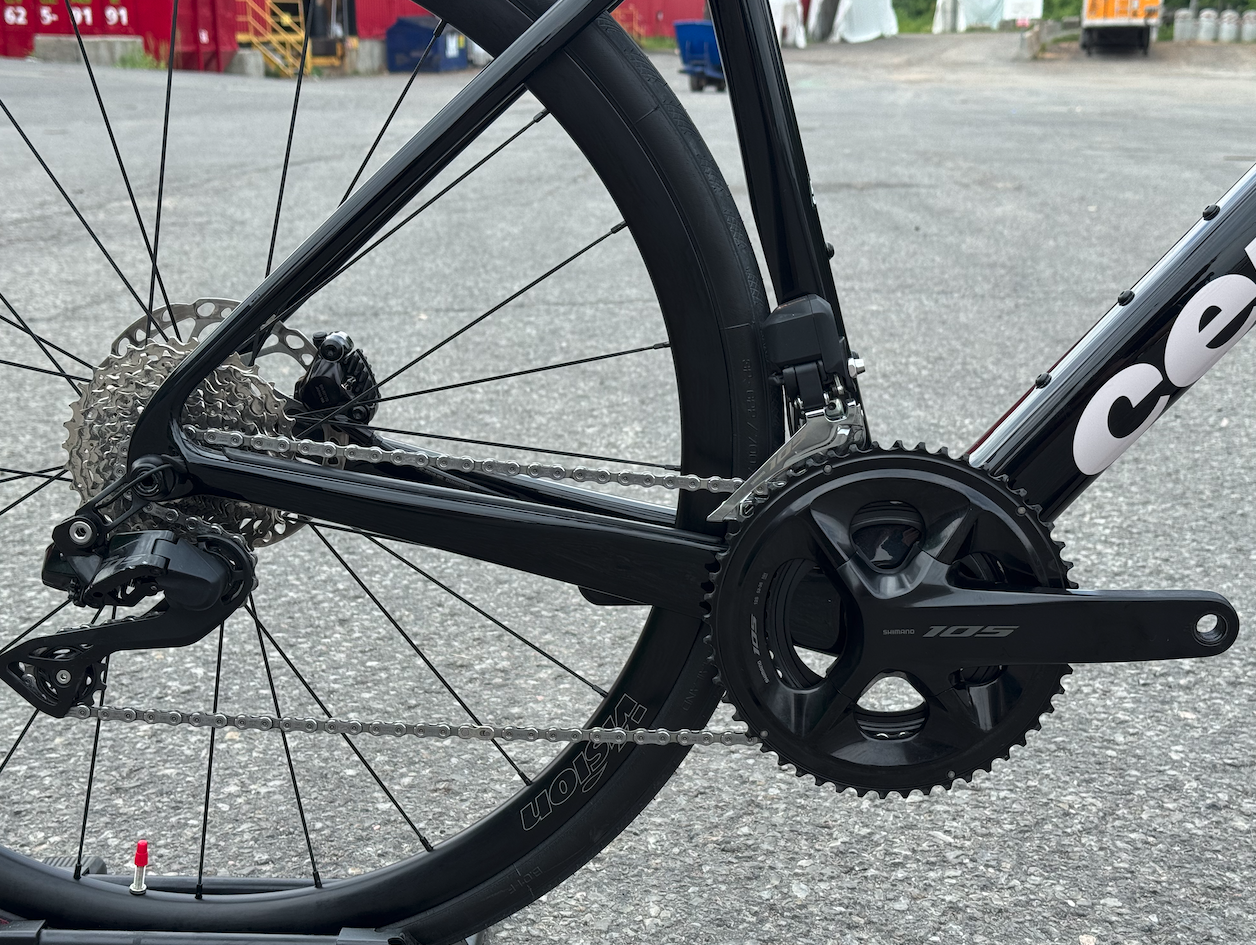 Cervélo Caledonia 105 Di2 Black 56cm, Usagé