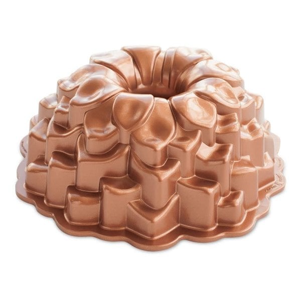 Nordic Ware Bundt cake mold 10 cups Jubilee ''Gold'' - Ares Kitchen and  Baking Supplies