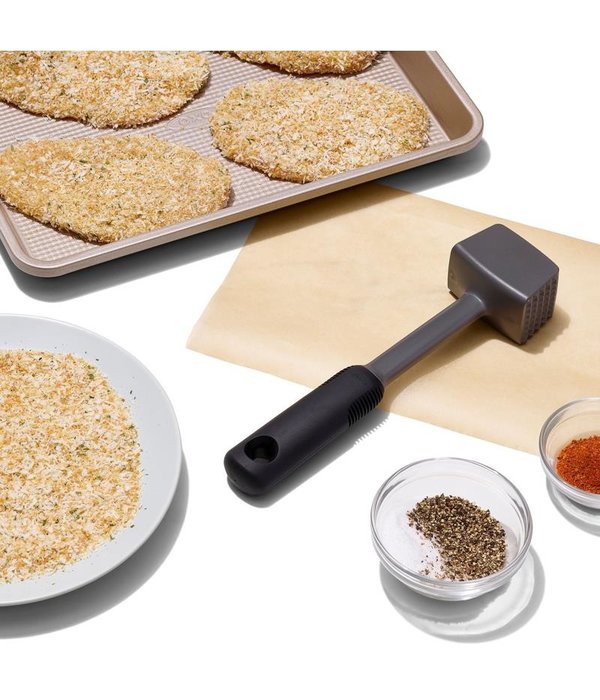 https://cdn.shoplightspeed.com/shops/610486/files/29977515/600x700x2/oxo-oxo-meat-tenderizer.jpg