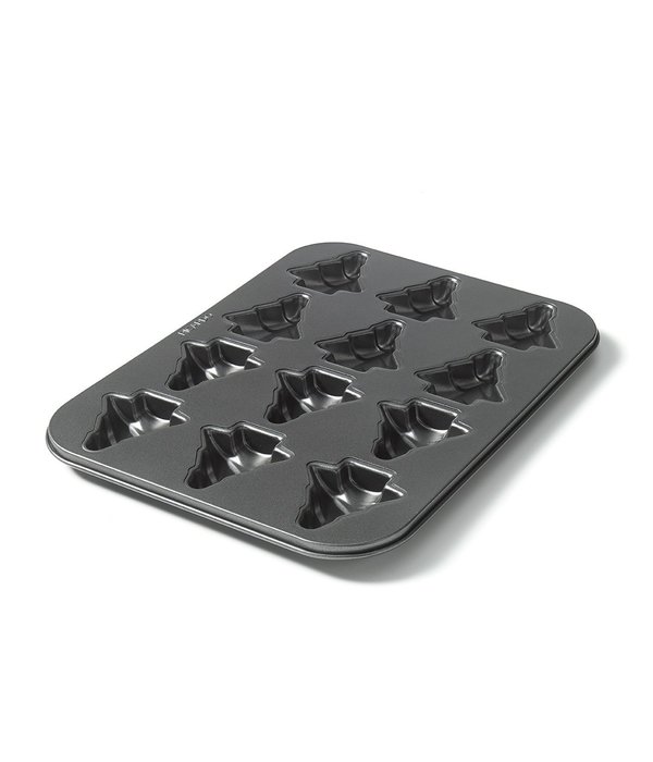 Ricardo Fir tree muffin pan from Ricardo