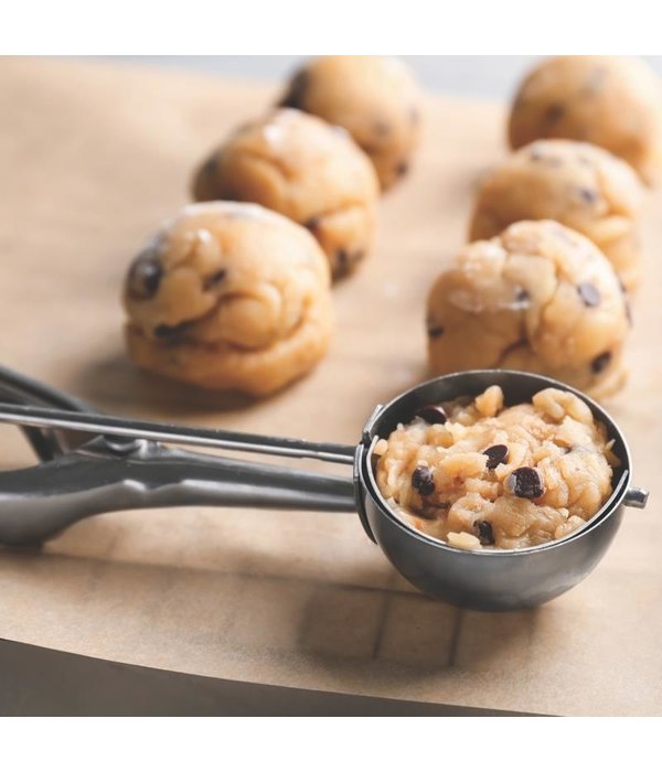 A La Tarte Cookie Scoop - #60 Portioner  Ares Cuisine - Ares Kitchen and  Baking Supplies