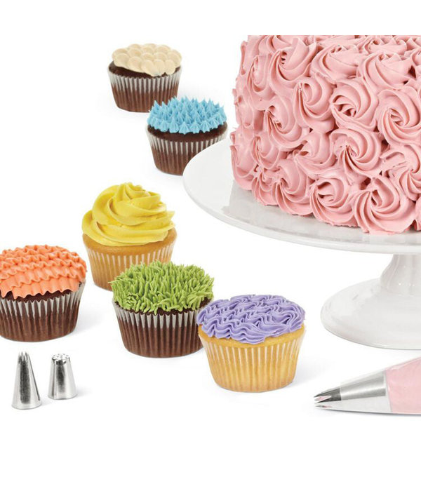 Wilton Wilton 20 Piece Beginning Buttercream Decorating Set