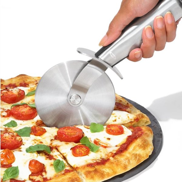 Roulette à pizza SteeL® de OXO