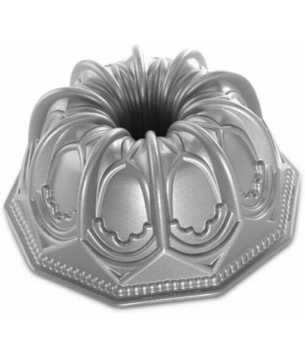 Nordic Ware Bundt cake mold 10 cups Jubilee ''Gold'' - Ares Kitchen and  Baking Supplies