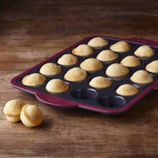 Moule à 20 mini-muffins en silicone structuré de Trudeau