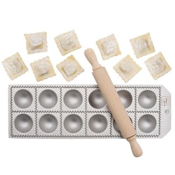 Il Piatto Pieno Ravioli Maker 12