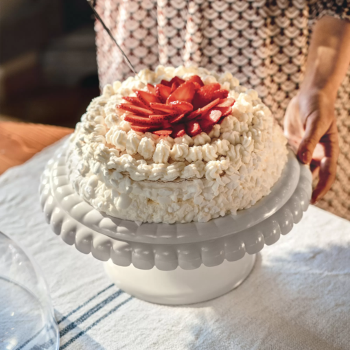 Guzzini Petit Présentoir  à gâteau avec dôme ''Tiffany'' blanc lait de Guzzini