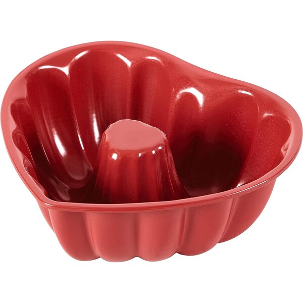 https://cdn.shoplightspeed.com/shops/610486/files/56932850/600x600x2/wilton-wilton-red-heart-shaped-non-stick-fluted-tu.jpg