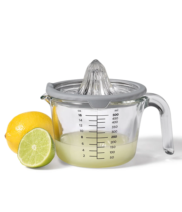 Ricardo Ricardo Measuring Cup with Citrus Juicer