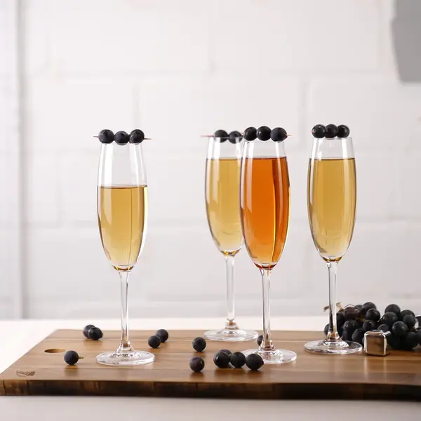 Brilliant Set of 4 Champagne flutes, 220 ml "Vinum"