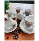 Tasses à espresso et soucoupes or 2.4 oz, ens/6 de Artika