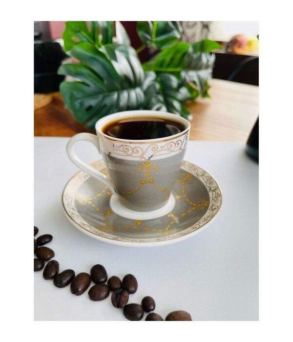 Tasses à espresso et soucoupes or 2.4 oz, ens/6 de Artika