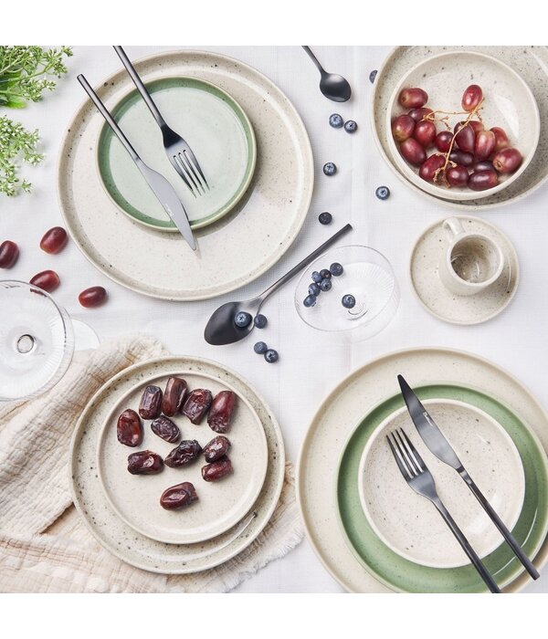 Mesa Assiette en grès "Uno Speckle" 17 cm de Mesa Ceramics