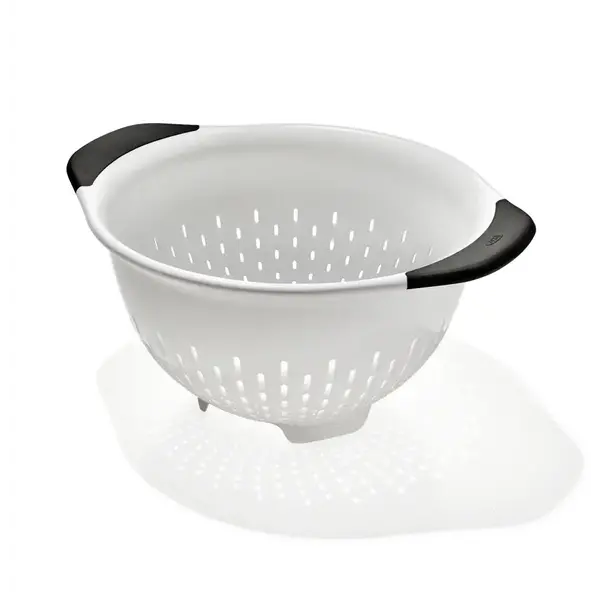 Passoire blanche en plastique 2.8L de OXO