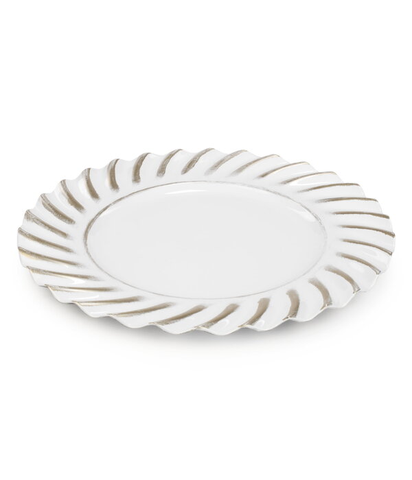 Assiette blanche avec bord ondulé doré