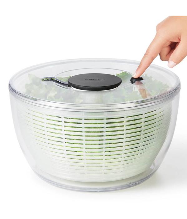 https://cdn.shoplightspeed.com/shops/610486/files/6589586/600x700x2/oxo-oxo-40-salad-spinner.jpg