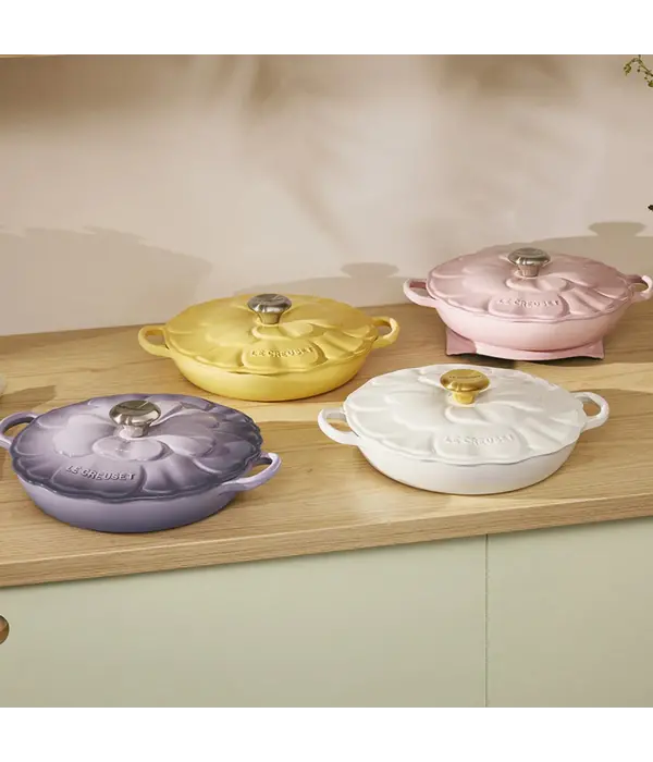 Le Creuset Le Creuset Cast Iron Braiser Petals Camomille 2.2L