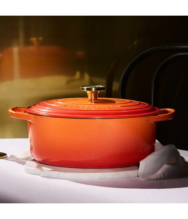 Le Creuset Cocotte ovale Flamme Dorée 4.7L - Le Creuset