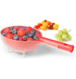 Starfrit Starfrit 1-Cup Berry Colander with Built-In Pour Spout