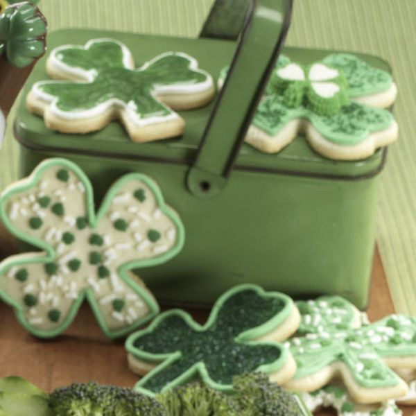 Wilton Shamrock Comfort Grip Cookie Cutter