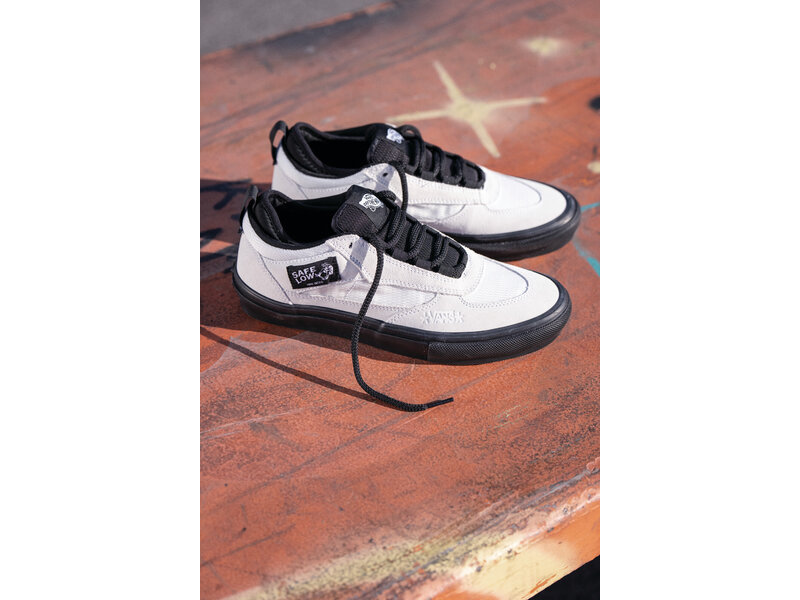 Vans Vans X Atiba Skate Low Shoe