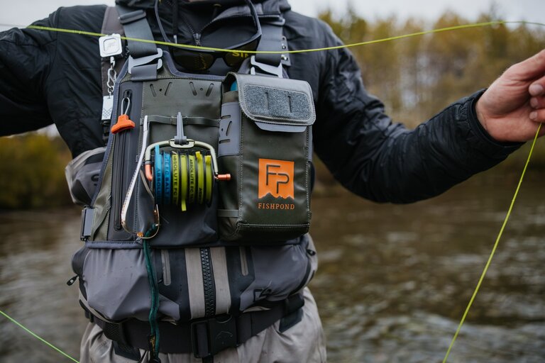 Fishpond Fishpond Stormshadow Chest Pack