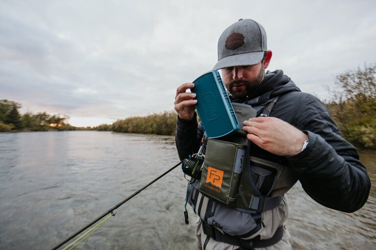 Fishpond Fishpond Stormshadow Chest Pack