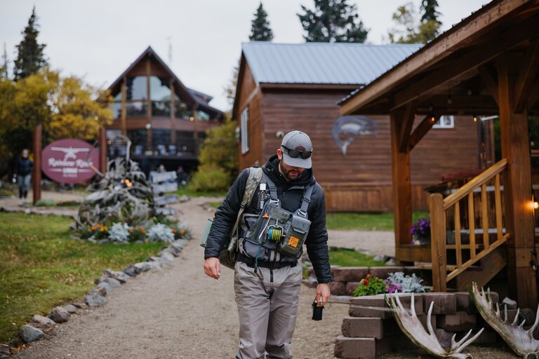 Fishpond Fishpond Stormshadow Chest Pack