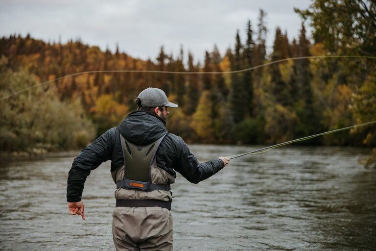 Fishpond Fishpond Stormshadow Chest Pack