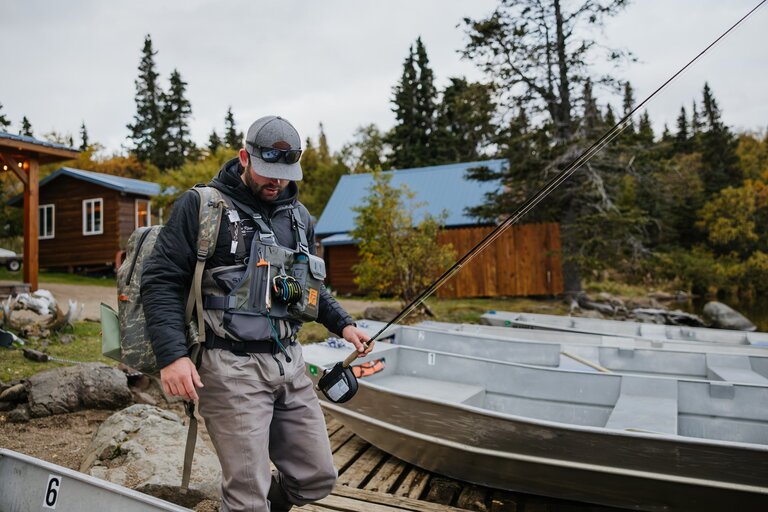 Fishpond Fishpond Stormshadow Chest Pack