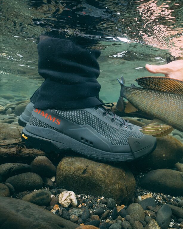 Simm's M's Flyweight Boot-Vibram