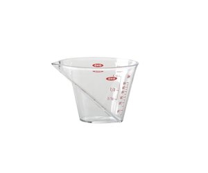 https://cdn.shoplightspeed.com/shops/610522/files/21145027/300x250x2/oxo-mini-angle-measure-cup.jpg