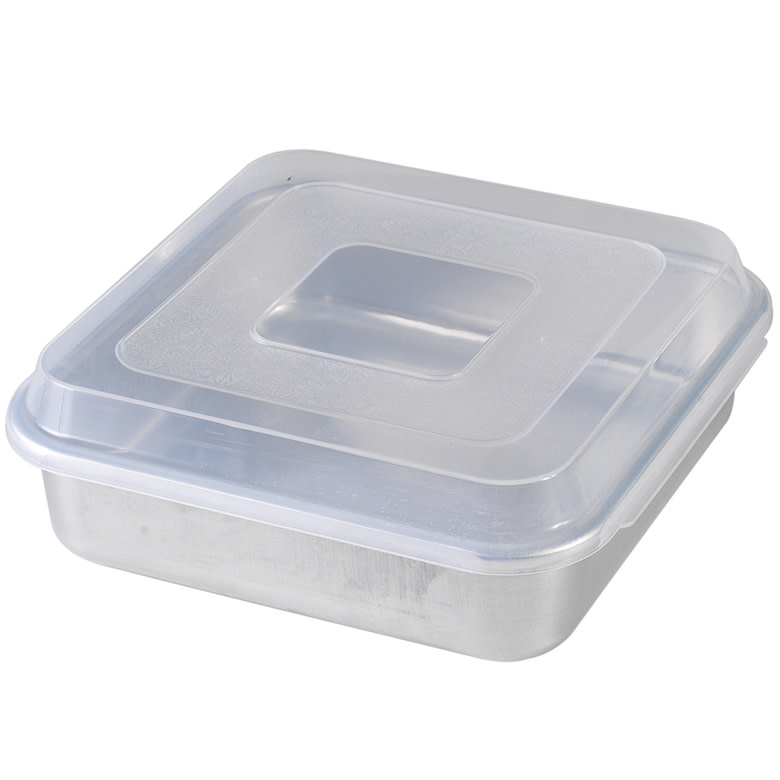 Nordic Ware Square 9x9 Cake Pan with Lid - Bekah Kate's (Kitchen, Kids &  Home)