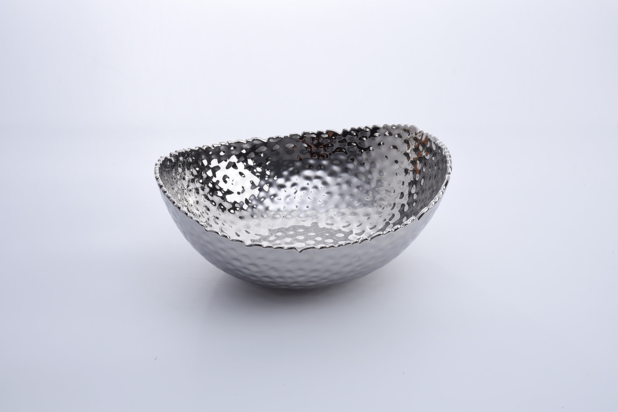 https://cdn.shoplightspeed.com/shops/610522/files/53787433/pampa-bay-large-oval-bowl.jpg