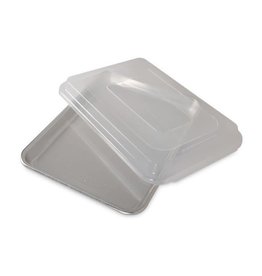 Nordic Ware Quarter Sheet w/lid