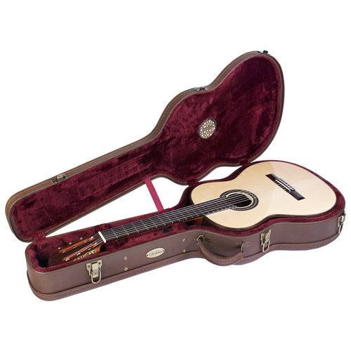 Cordoba Cordoba - GK Pro Negra - Nylon String  Electro Acoustic Guitar - Deluxe Humidified Archtop Wood Case