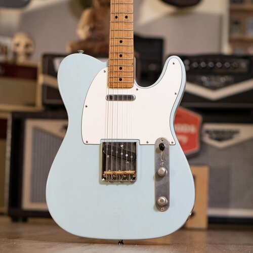 LSL LSL Guitars USA - Tbone ERA - Roasted Pine - White PG - Faded Sonic Blue LSL LSL Guitars USA - Tbone ERA - Roasted Pine - White PG - Faded Sonic Blue