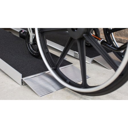 EZ-ACCESS EZ-ACCESS 3-ft Suitcase Singlefold AS Ramp