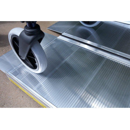 EZ-ACCESS EZ-ACCESS 5-FT SUITCASE SIGNATURE SERIES RAMP EZ-SUITCASE SS5