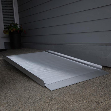 EZ-ACCESS EZ-ACCESS Gateway 9-ft Solid Surface Ramp