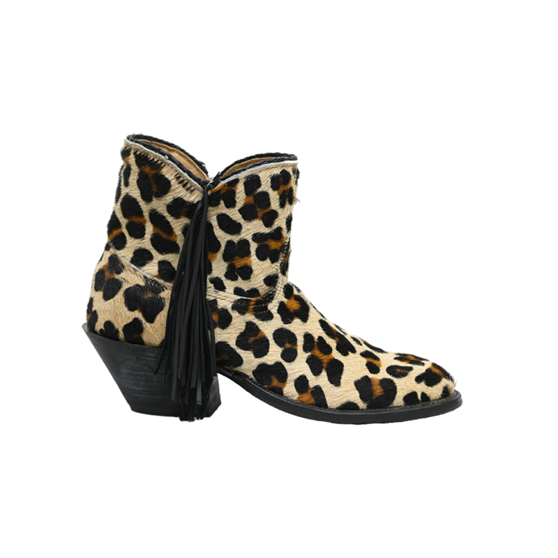 Leopard Cow w/ Leopard Leopard Cow w/ Leopard