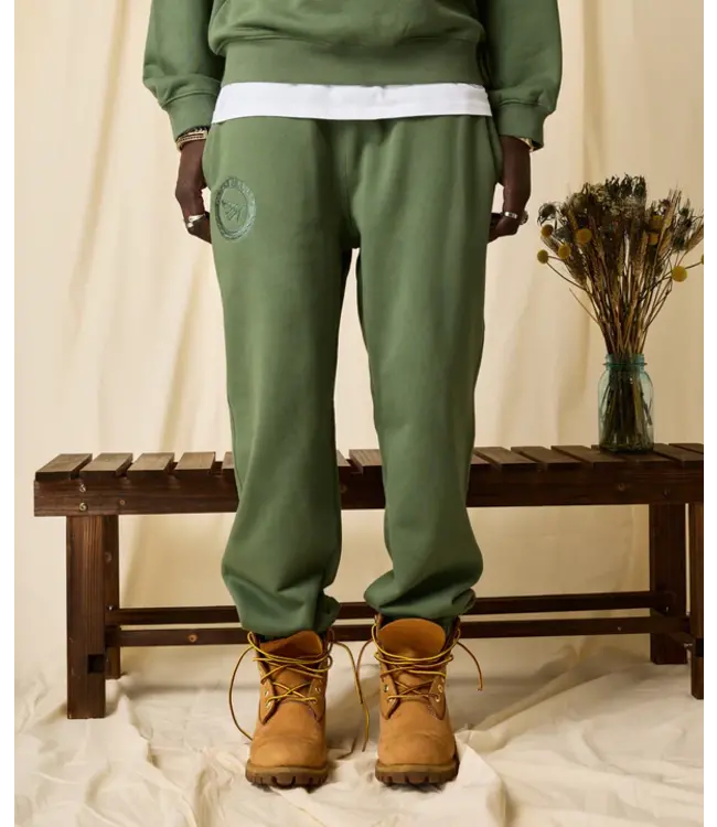 Paper Planes Paper Planes Relaxed FC Sweatpant OD Green