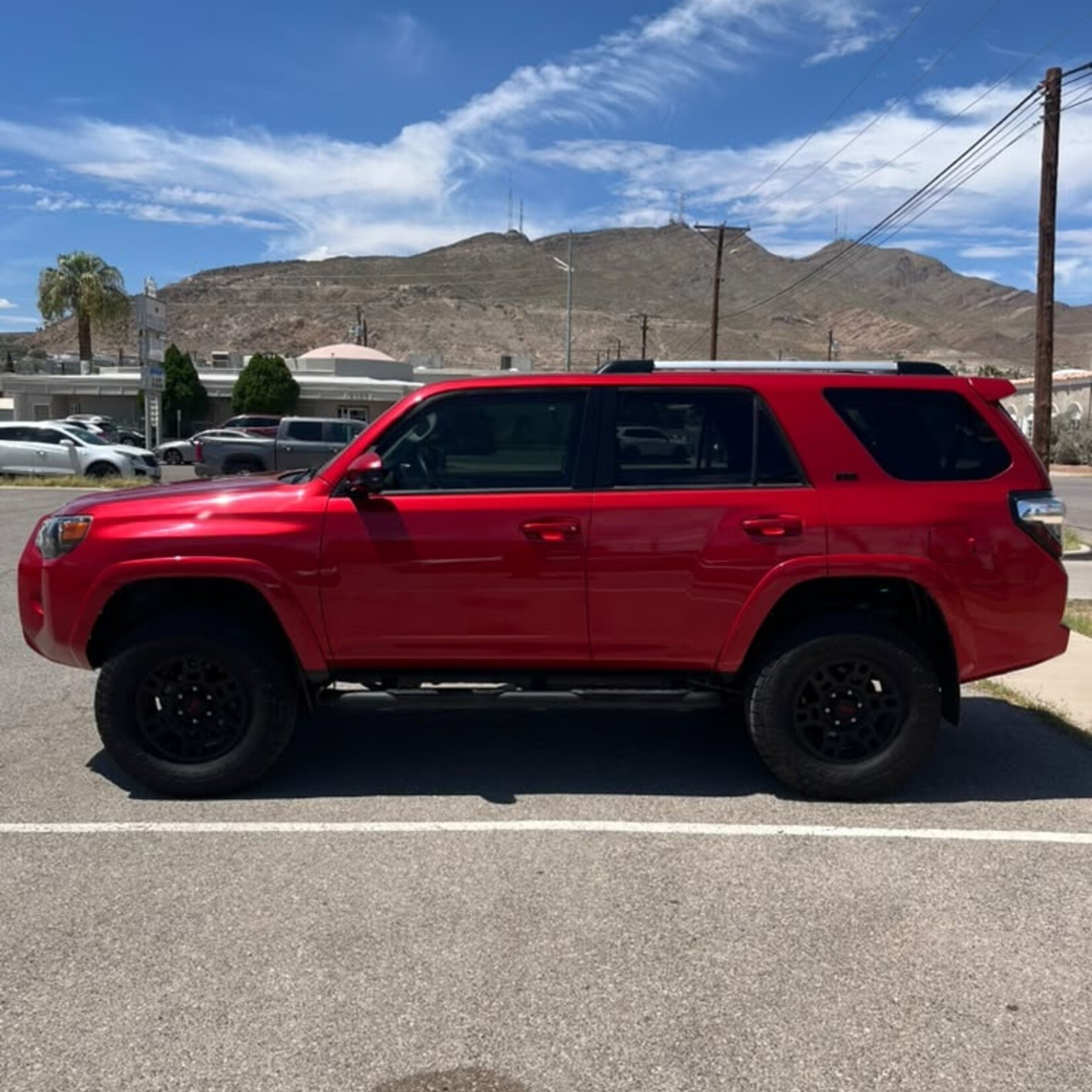 2020 Toyota 4Runner SR5 - Photo 8